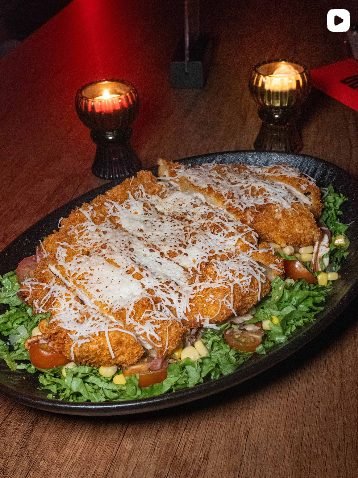 Un plato fuerte de la carta